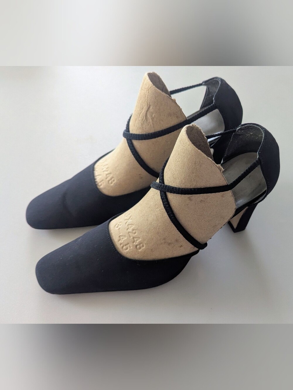Vintage Creazioni Women's Classic Black Pumps 3.5" Heels Shoes Size US 8